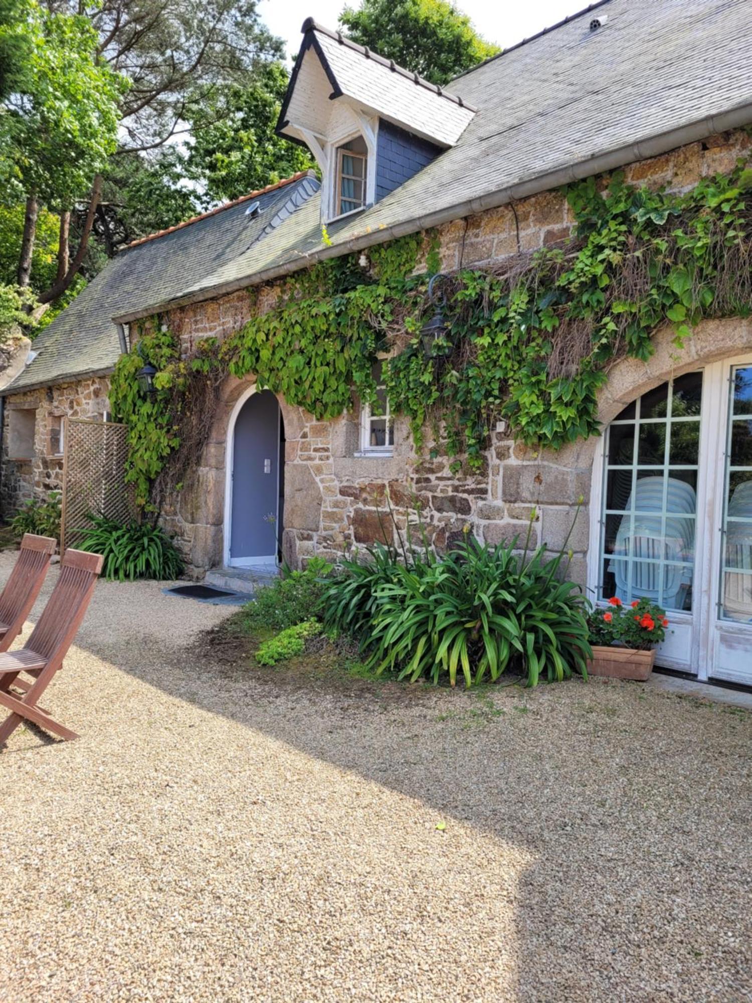 Hostal Manoir De Keringant Saint-Quay-Perros Exterior foto